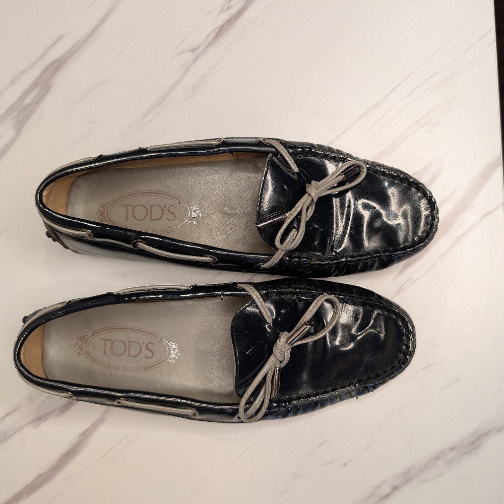 Tod’s Black Patent Leather Loafers – Size 37.5